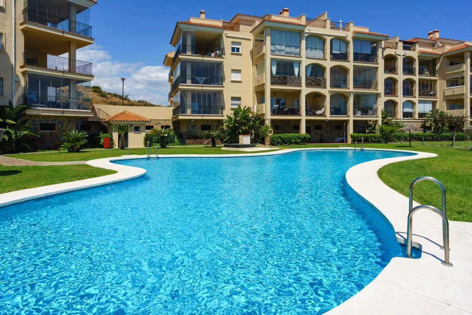 Apartment 3 Bedroom, Top Floor With Fantastic Terraces, Sea View And Pools MIJAS COSTA